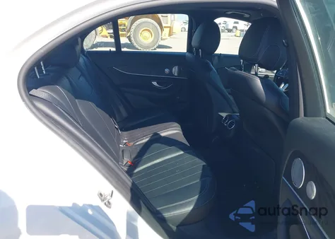 2019 Mercedes-Benz E 300 z USA, uszkodzony, nr VIN WDDZF4JB6KA600361